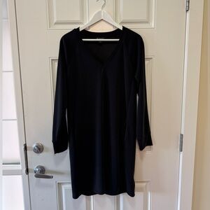 Athleta Long Sleeve V-Neck Tunic Dress – Size M (Black)